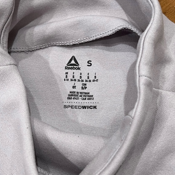 Reebok sweatshirt size S - Picture 3 of 5